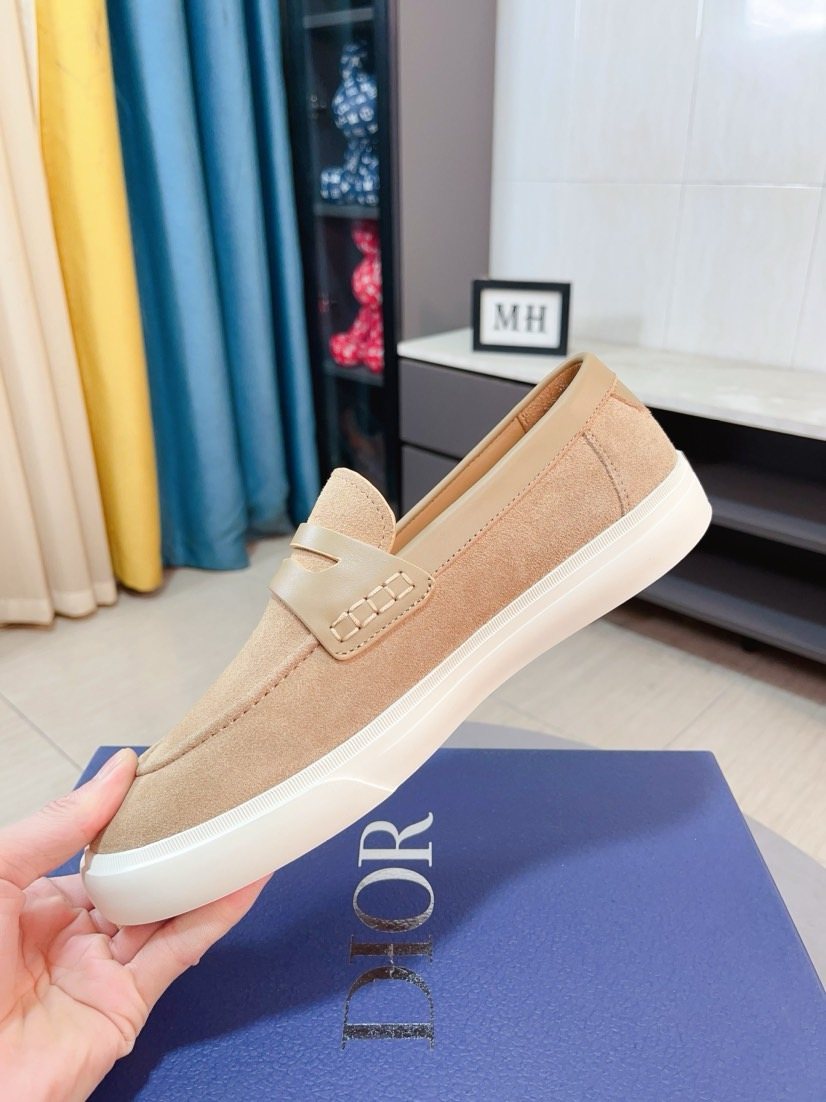 Dior Strap Loafers with Contrast Soles — model