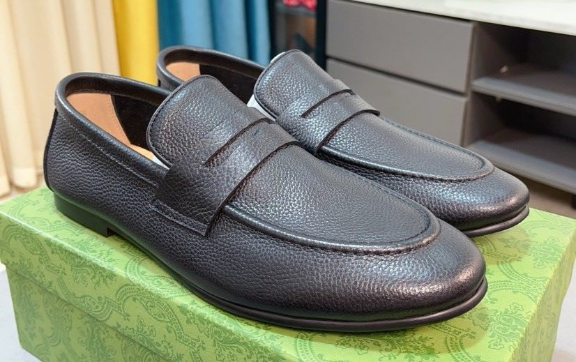 Gucci Dark Brown Textured Loafers — hero