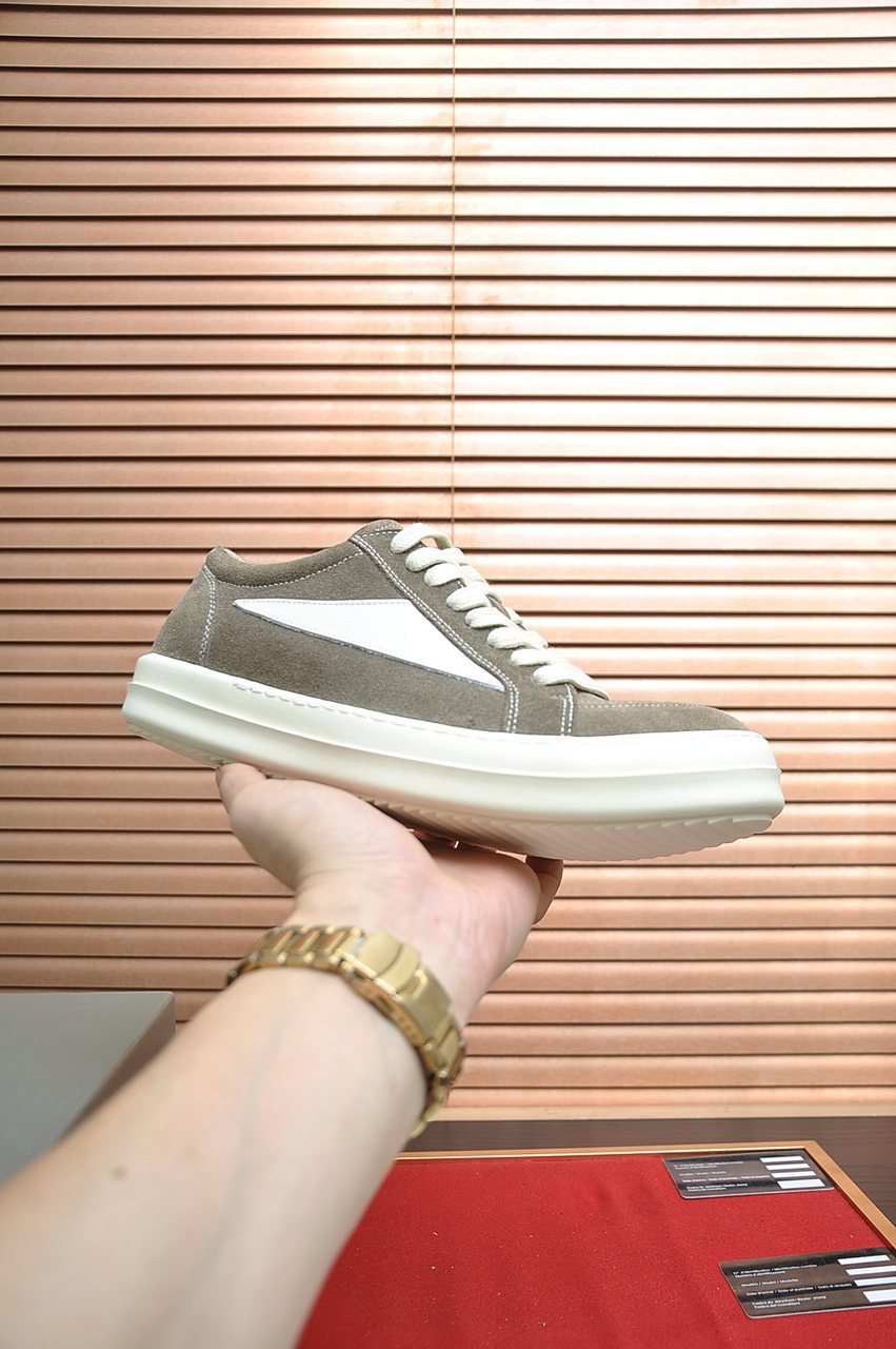Rick Owens Contrast-Panel Platform Sneakers — model
