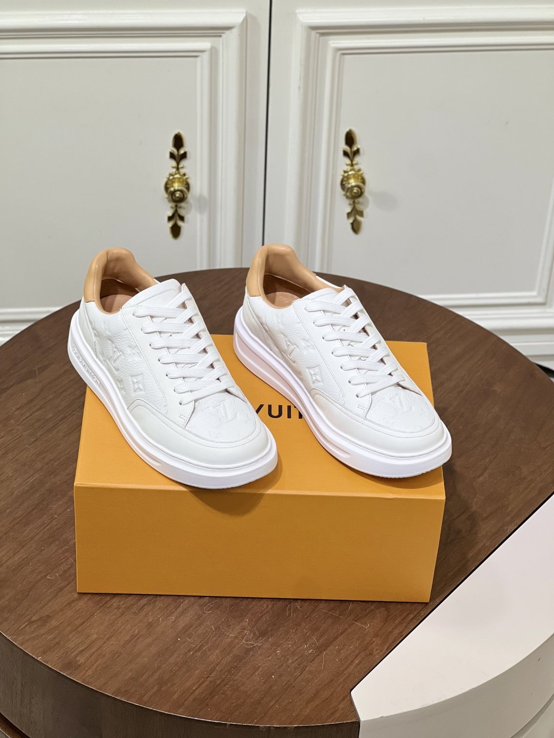 Louis Vuitton Beverly Hills Low-Top Sneakers — front