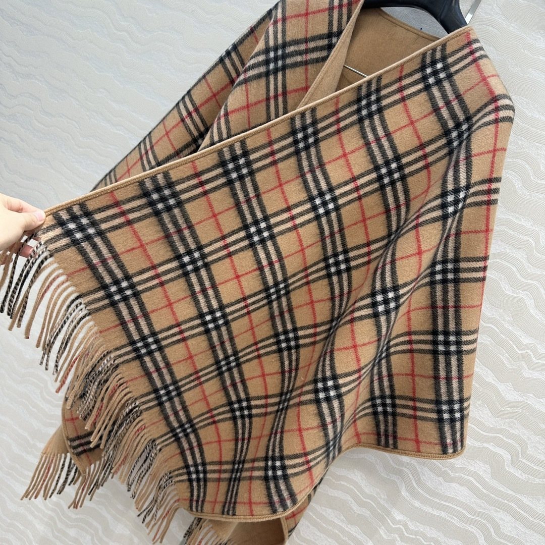 Fringed Plaid-Panel Poncho — model