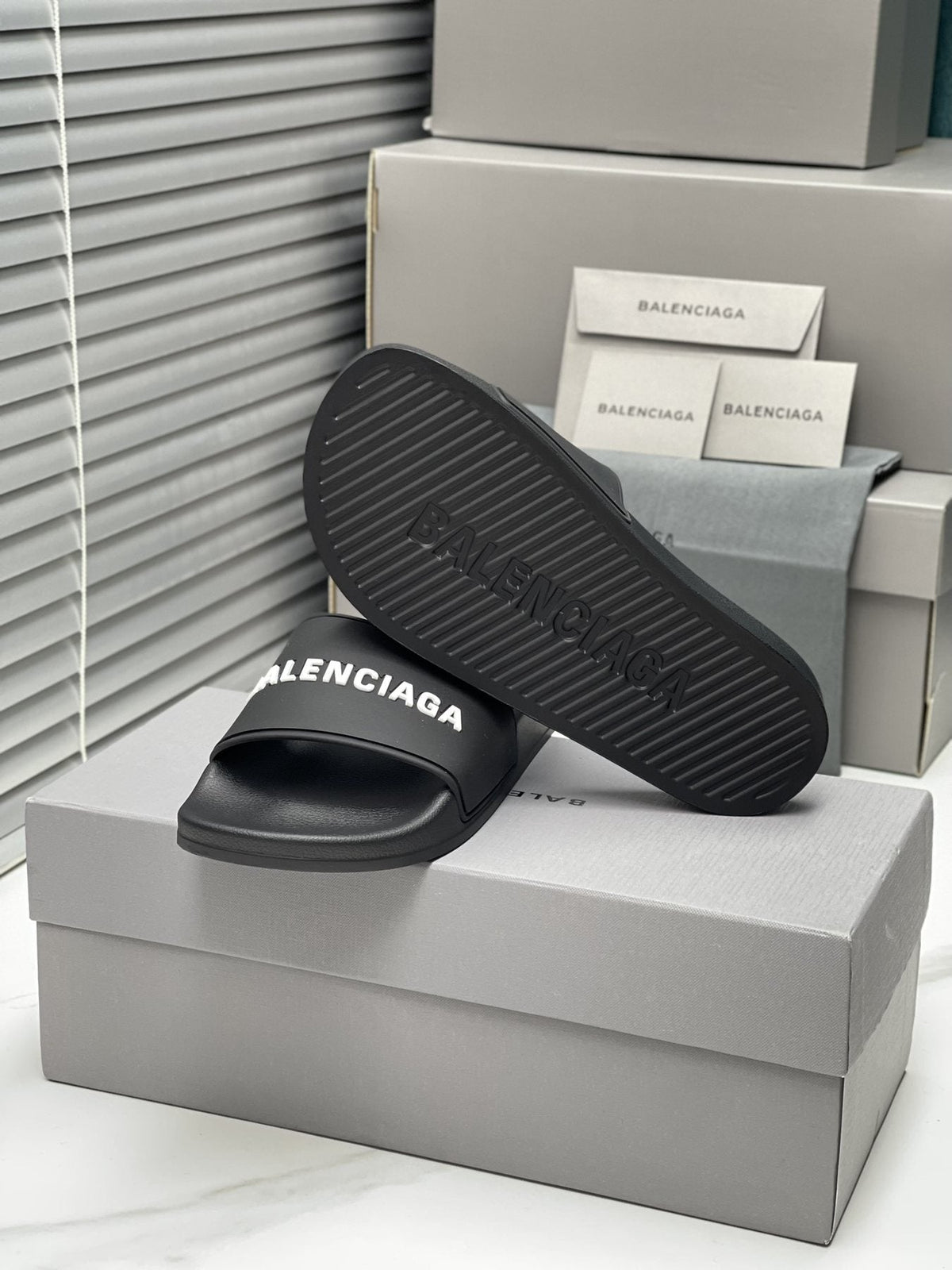 Balenciaga Logo Slide Sandals — detail