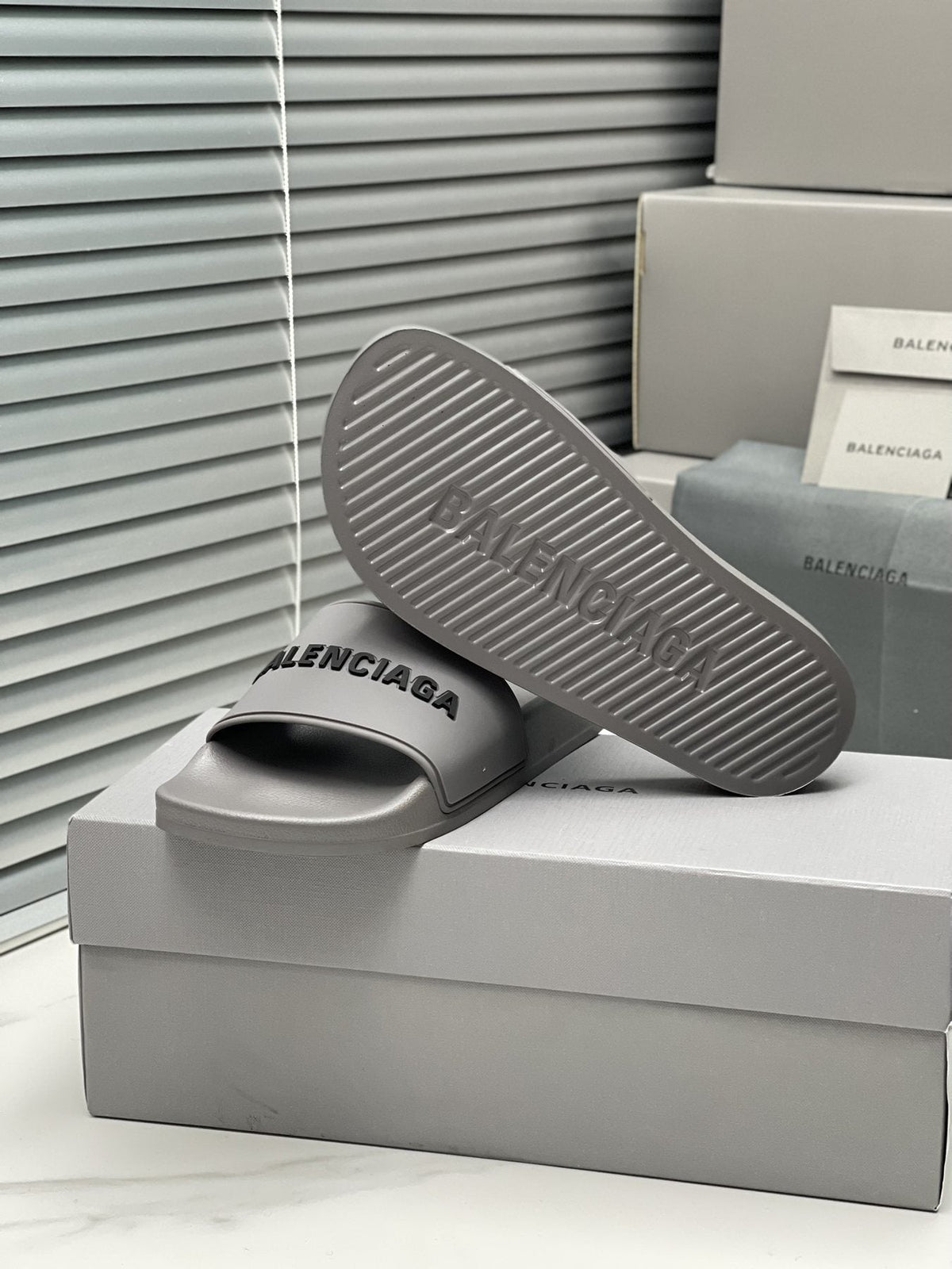 Balenciaga Logo Slide Sandals — detail
