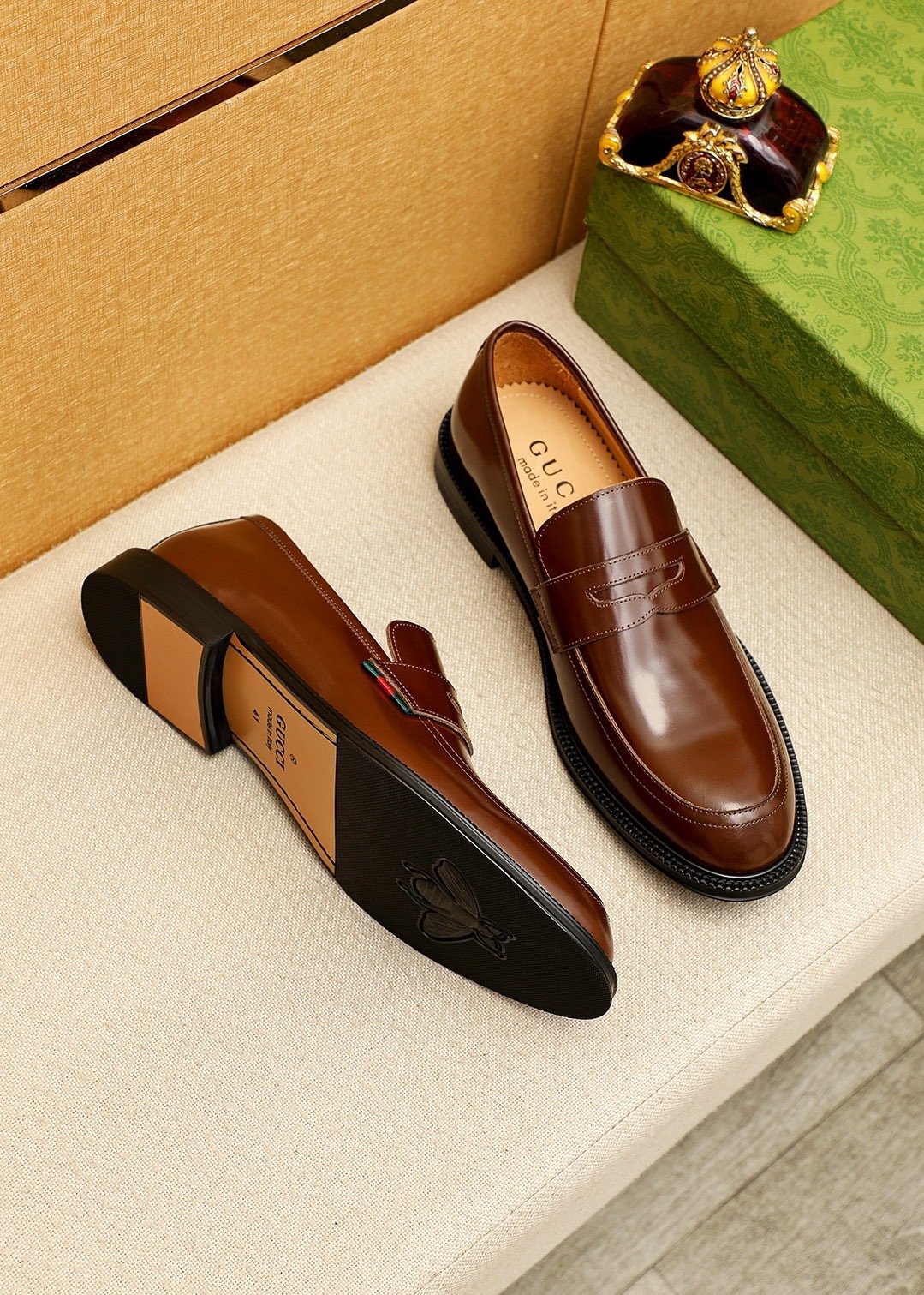 Gucci Polished Penny Loafers — front