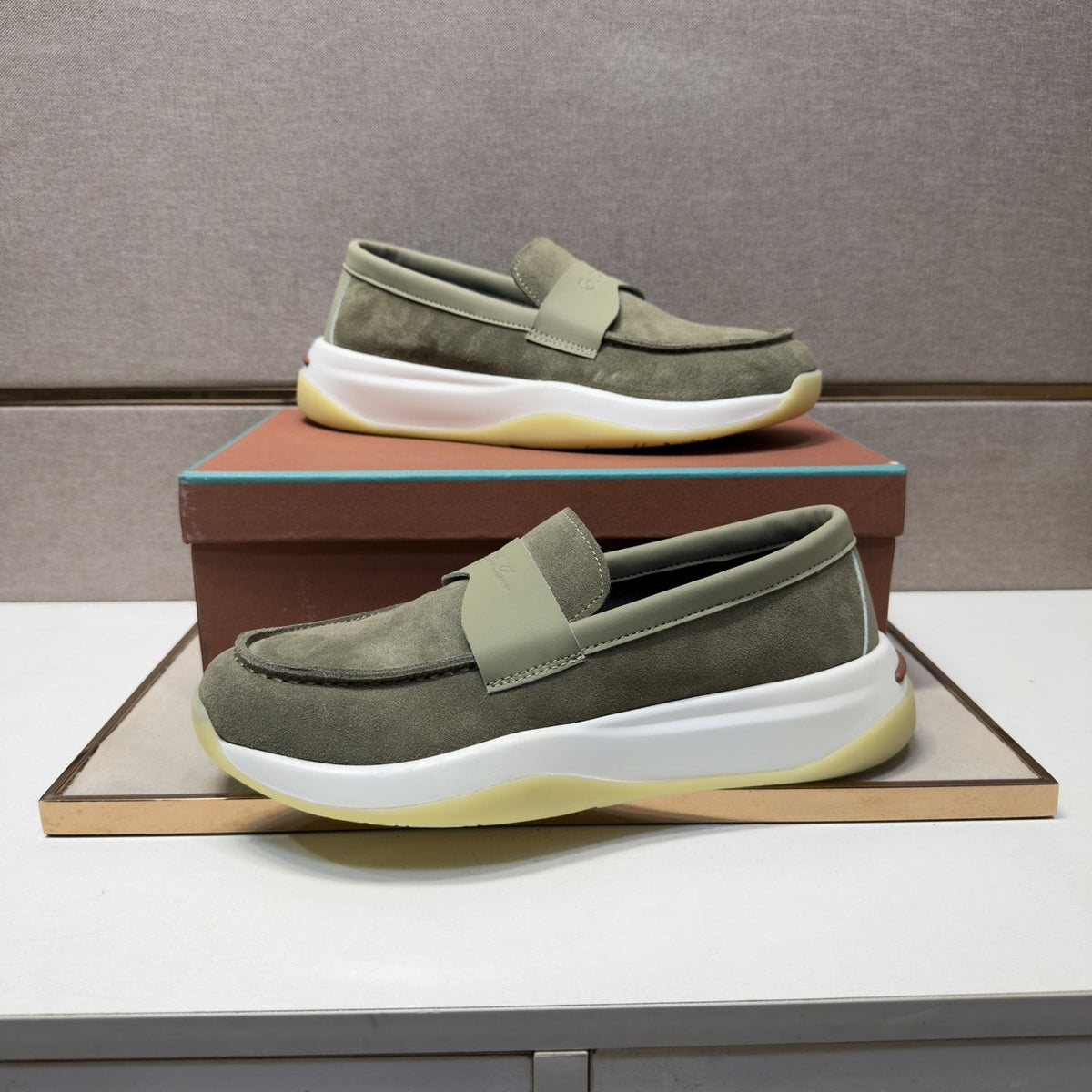 Men’s Apron Toe Slip-On Loafers — model