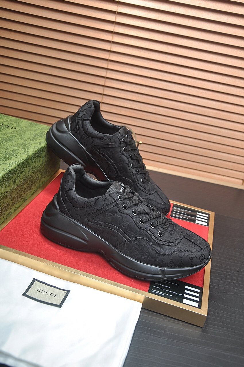 Gucci Tonal Pattern Chunky Low-Top Sneakers — front