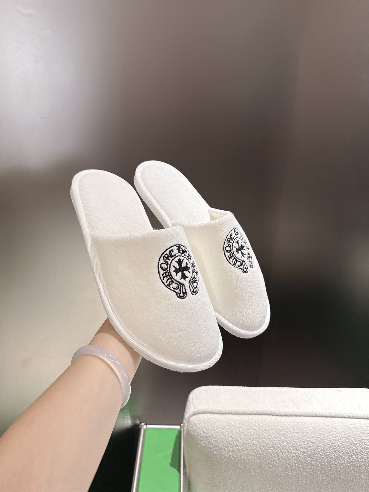 Comehearts Embroidered Open-Back Slippers — model