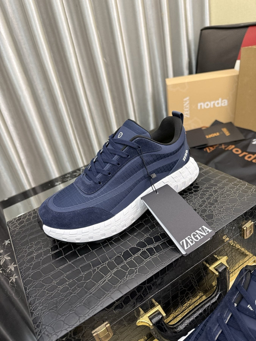 ZEGNA 001 Low-Top Running Shoes — front
