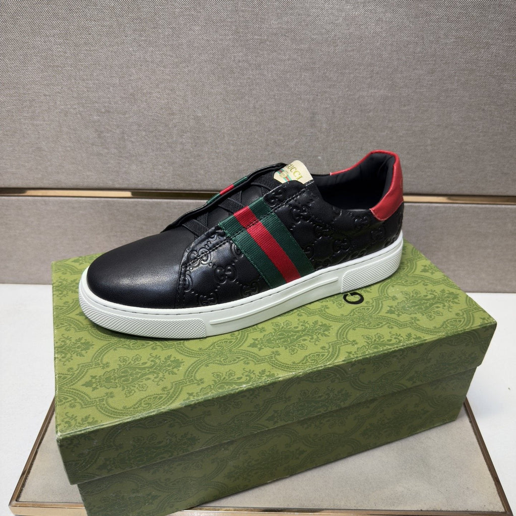 Gucci Green-Red Stripe Low-Top Sneakers — front