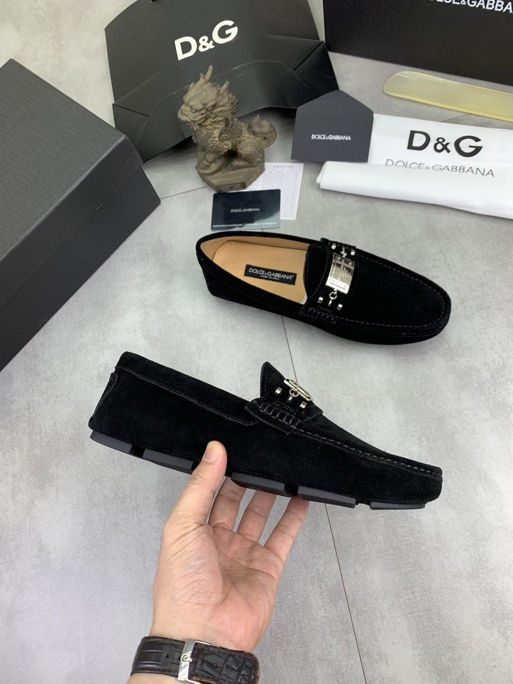 Dolce & Gabbana Metal-Detail Driving Loafers — model
