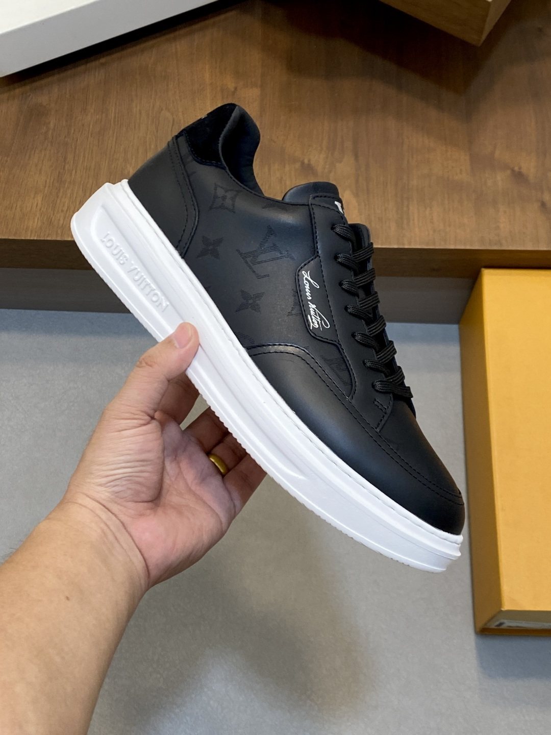 Louis Vuitton Patterned Low-Top Sneakers — model
