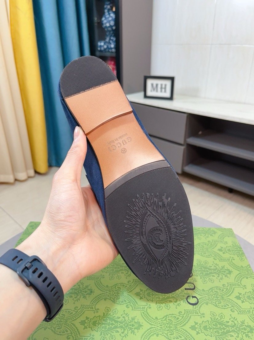 Gucci Horsebit Loafers — side