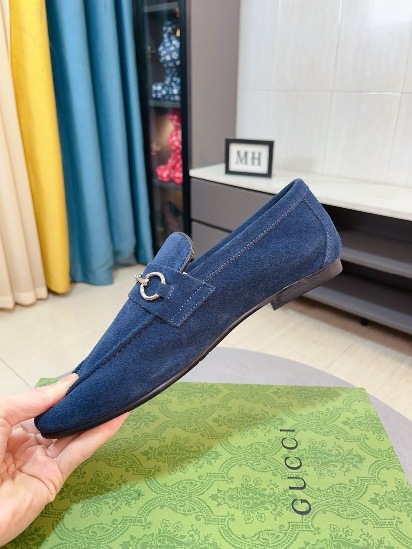 Gucci Horsebit Loafers — side