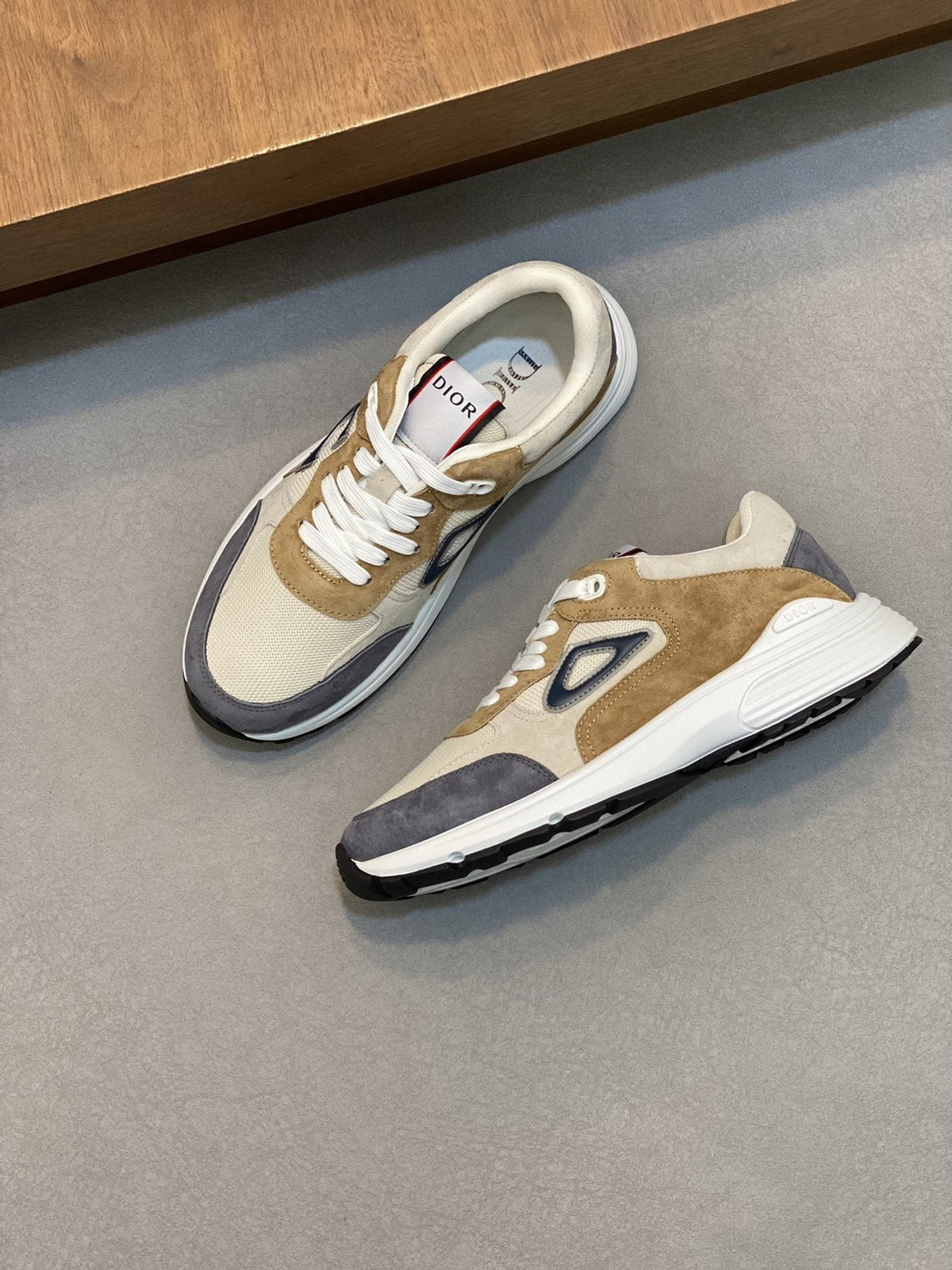 Dior Blue Accent Low-Top Sneakers — front