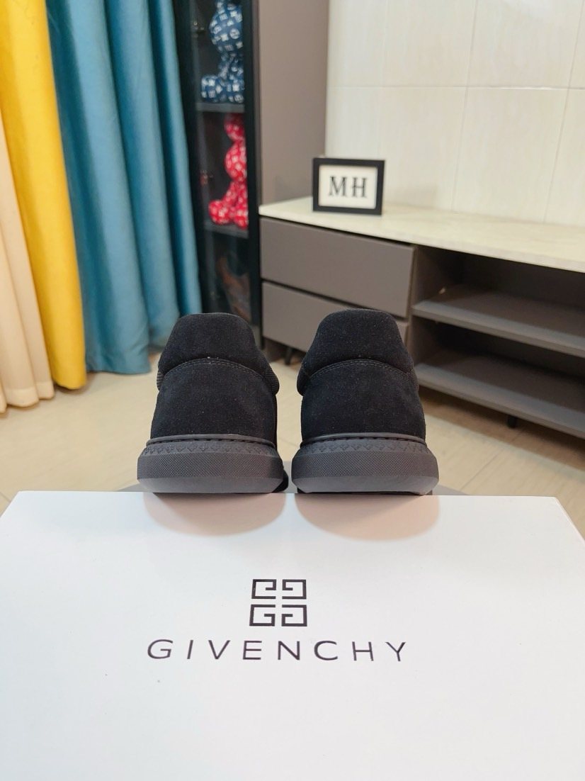 Givenchy Contrast Panel Low-Top Sneakers — back