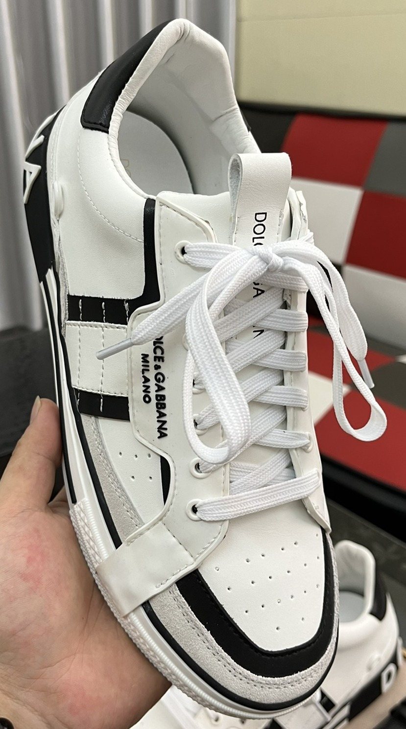 Dolce & Gabbana Contrast-Trim Lace-Up Sneakers — hero
