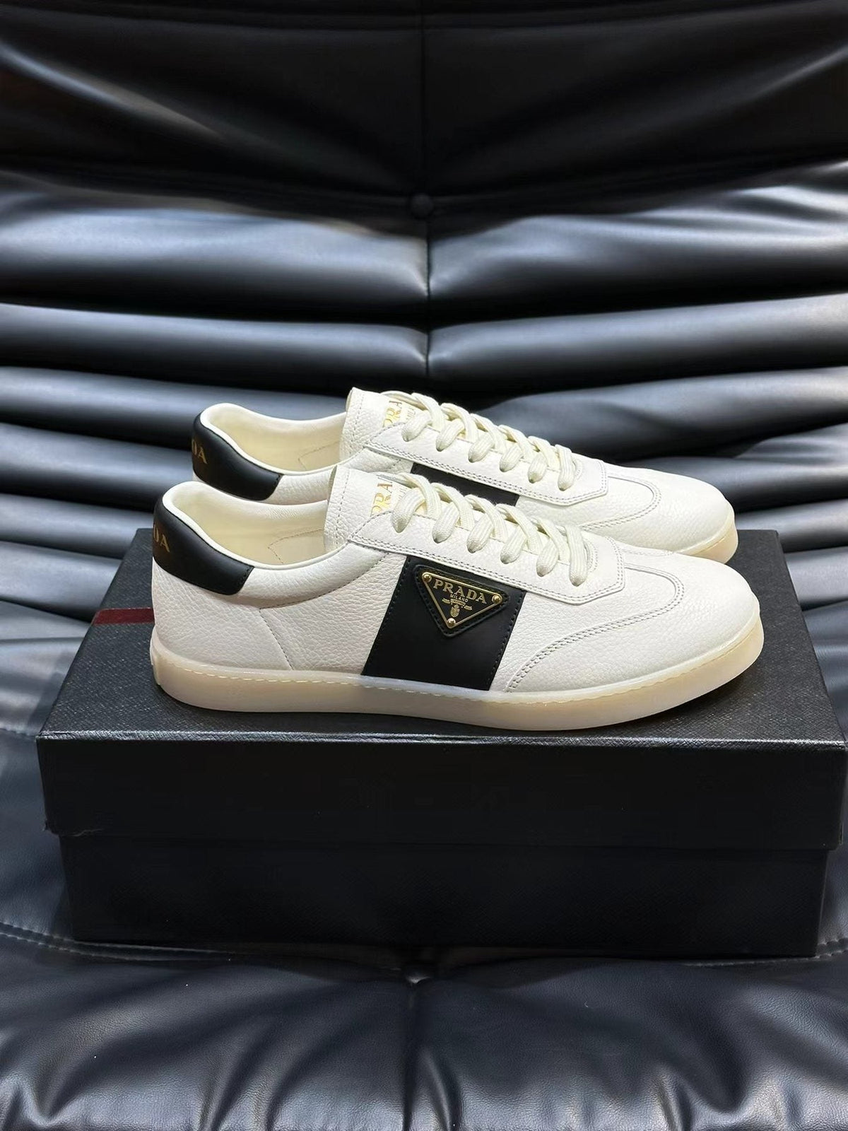 Prada Contrast-Accent Low-Top Sneakers — side