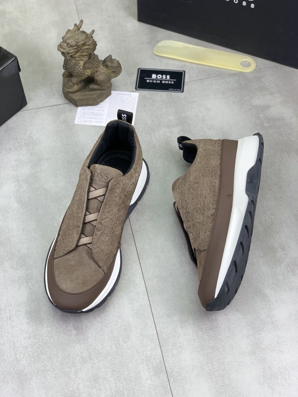 BOSS Textured Low-Top Lace-Up Sneakers — front
