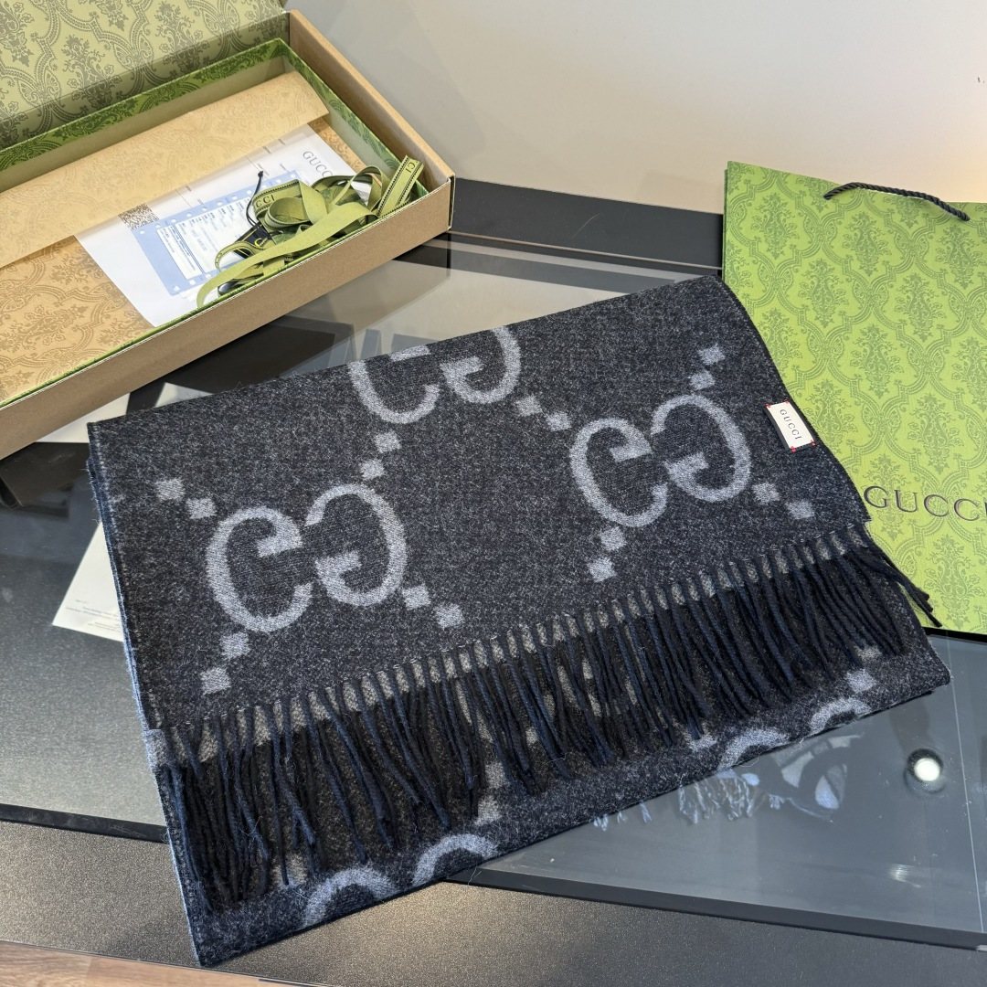 Gucci Fringed Interlocking Motif Scarf — front