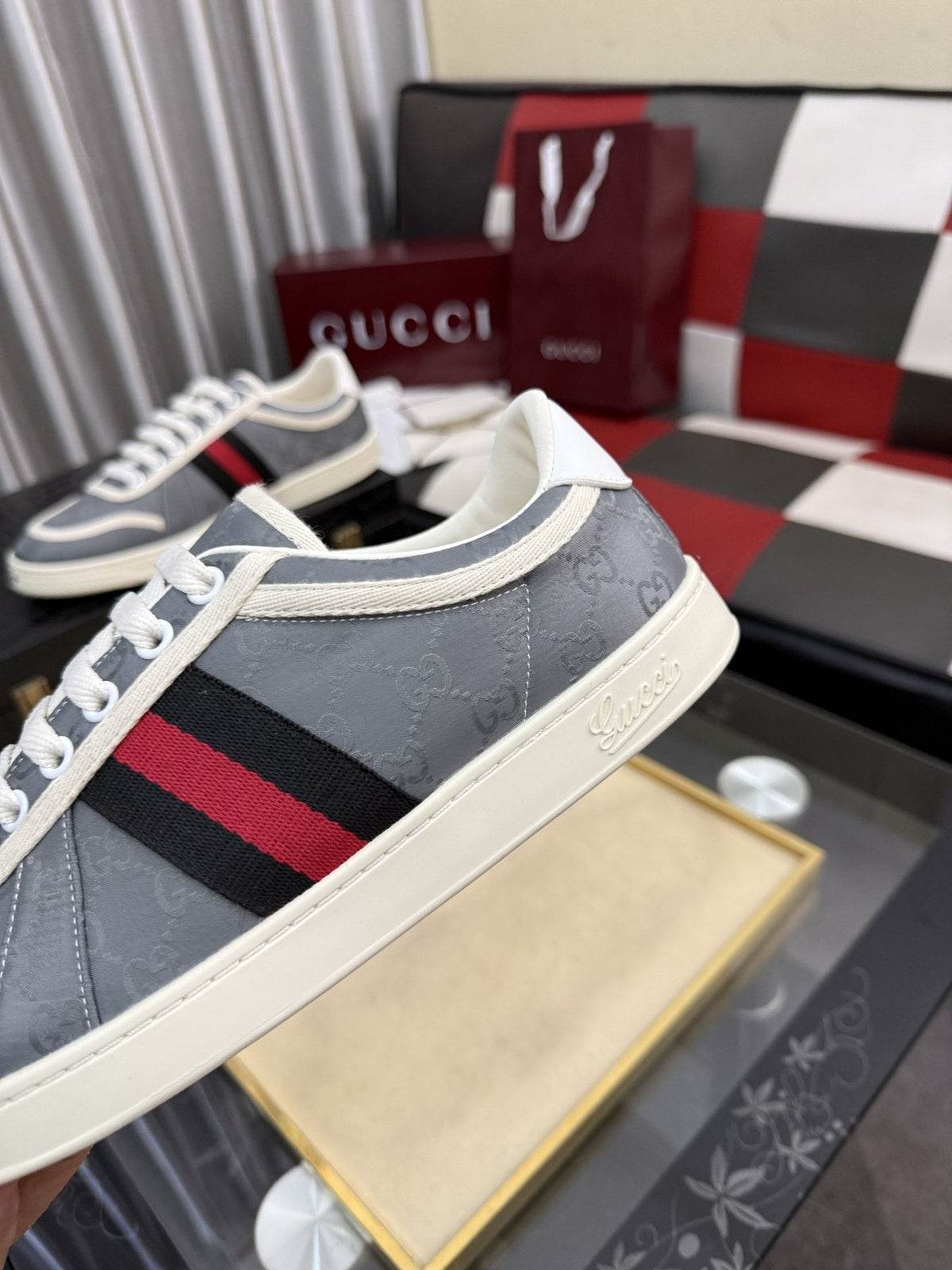Gucci Striped Low-Top Sneakers — detail