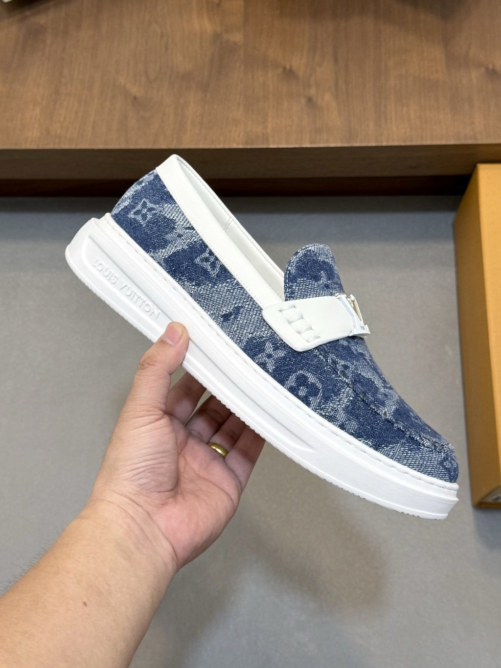 lougou Strap Slip-On Sneakers — side