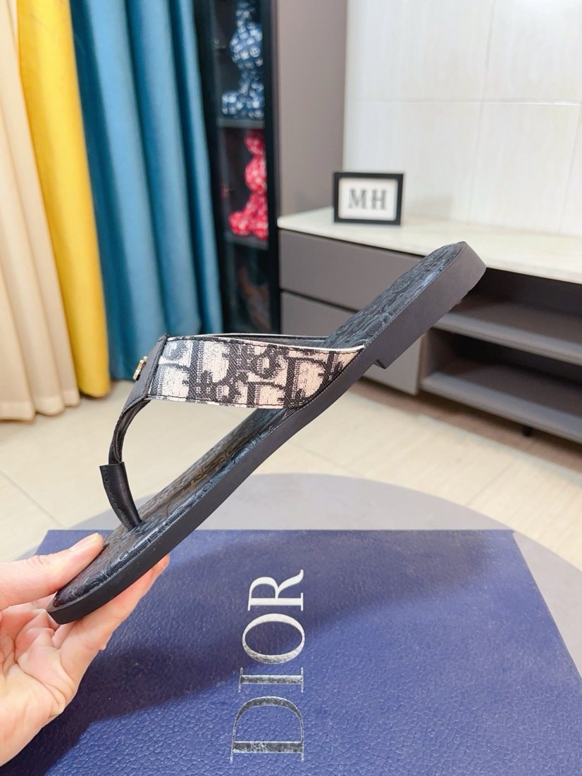 Dior Patterned Thong Sandals — side