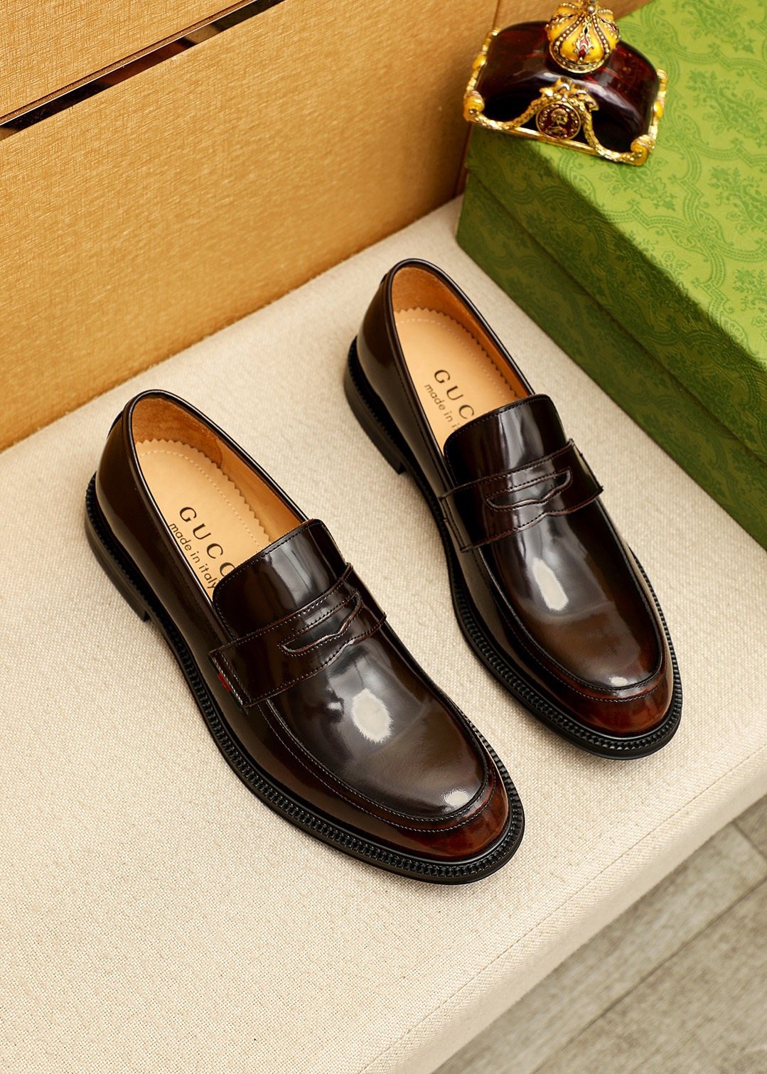 GUCCI Glossy Strap Loafers — hero