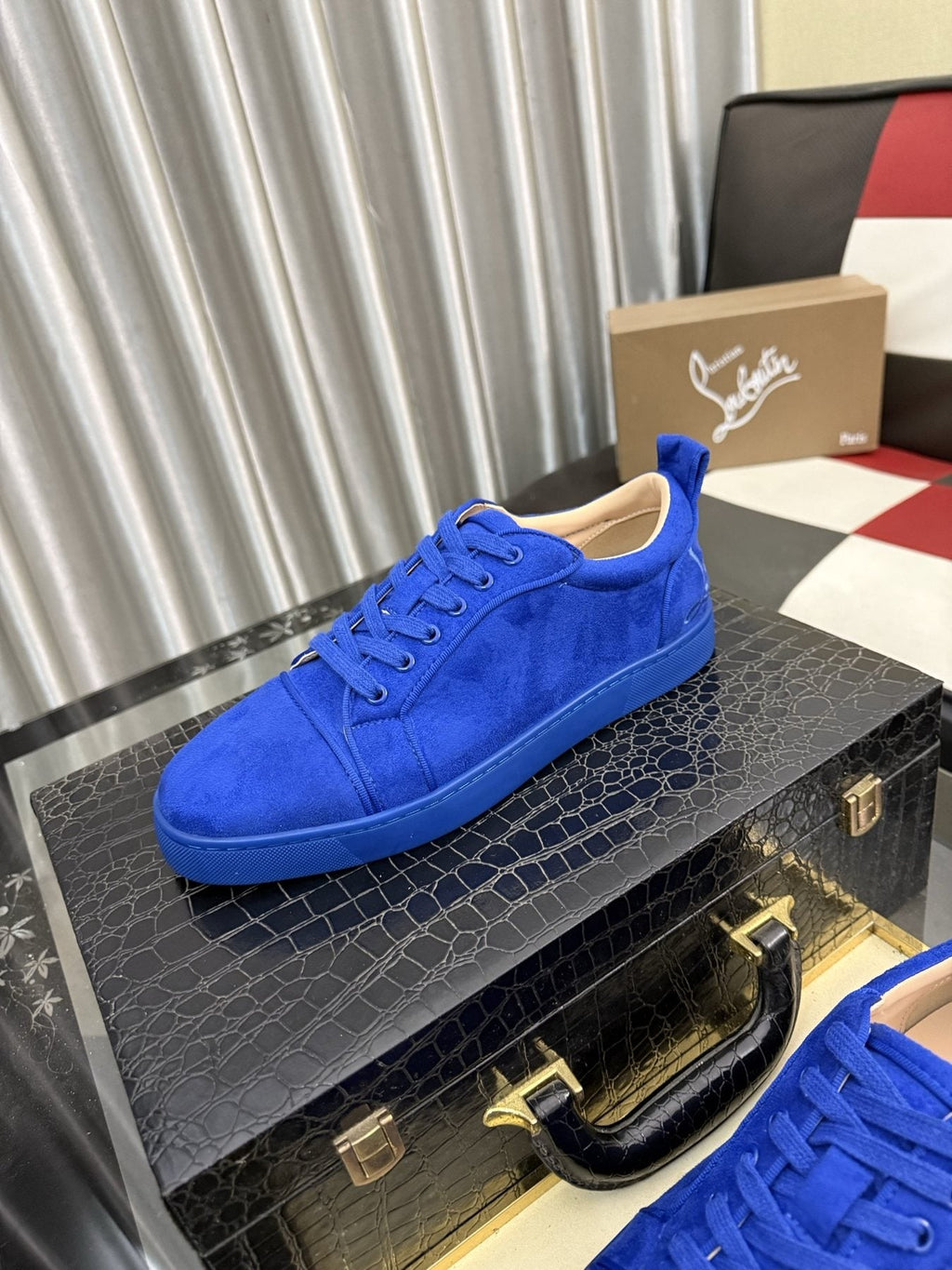 Christian Louboutin Low-Top Lace-Up Sneakers — front