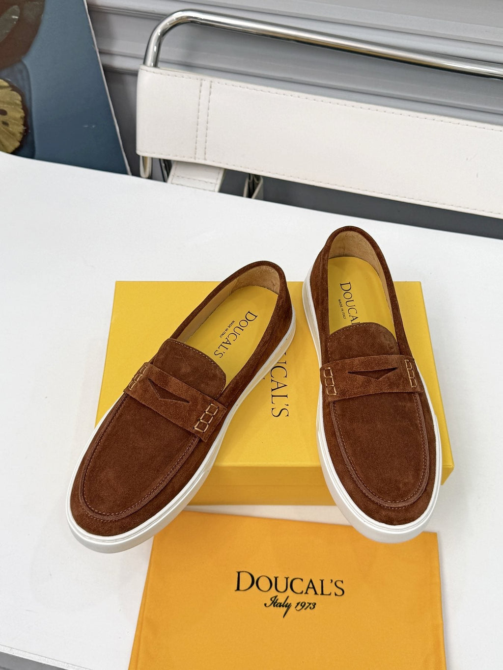 Doucal's Contrast-Sole Slip-On Shoes — front