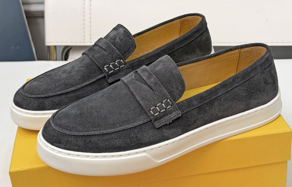 Doucal's Contrast-Sole Slip-On Shoes — front