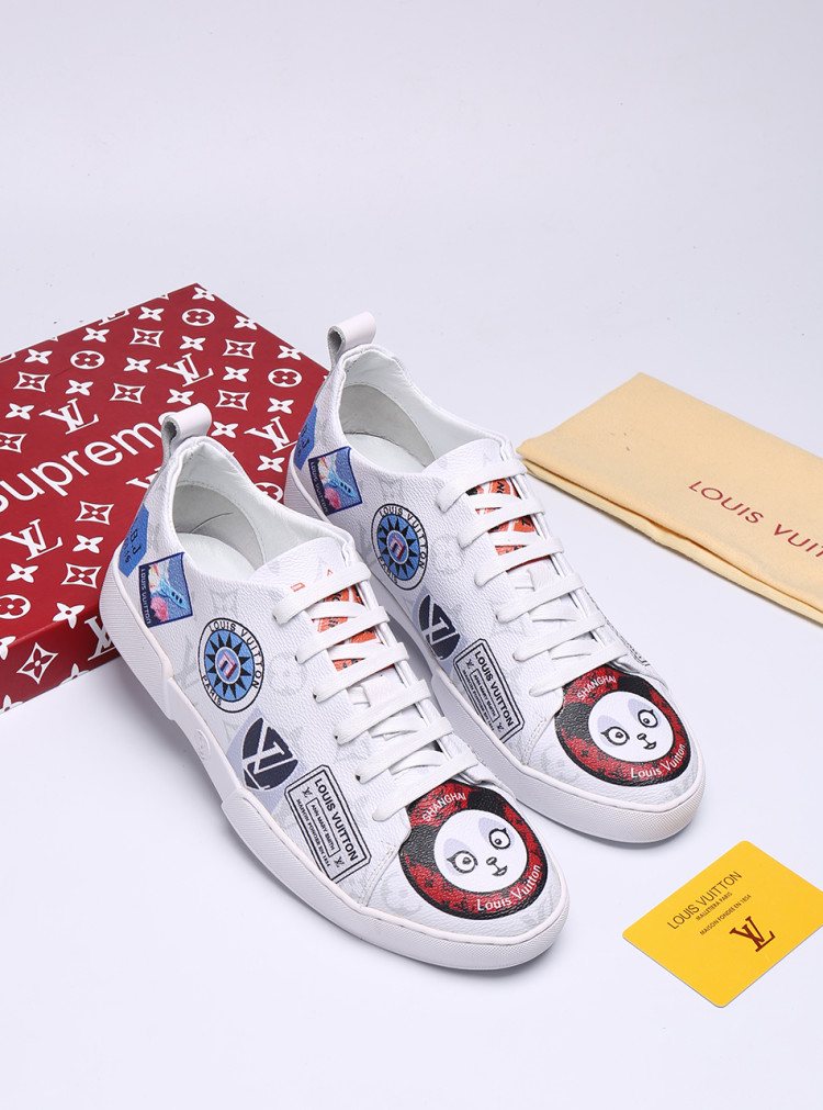 Louis Vuitton Black Graphic Low-Top Sneakers — front