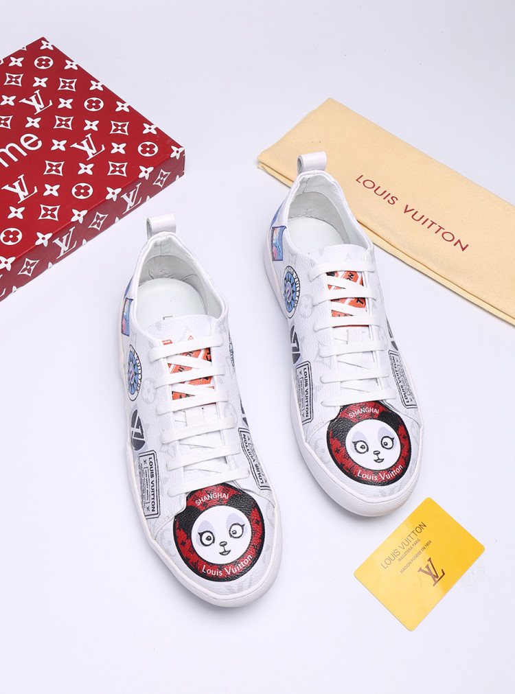 Louis Vuitton Black Graphic Low-Top Sneakers — front