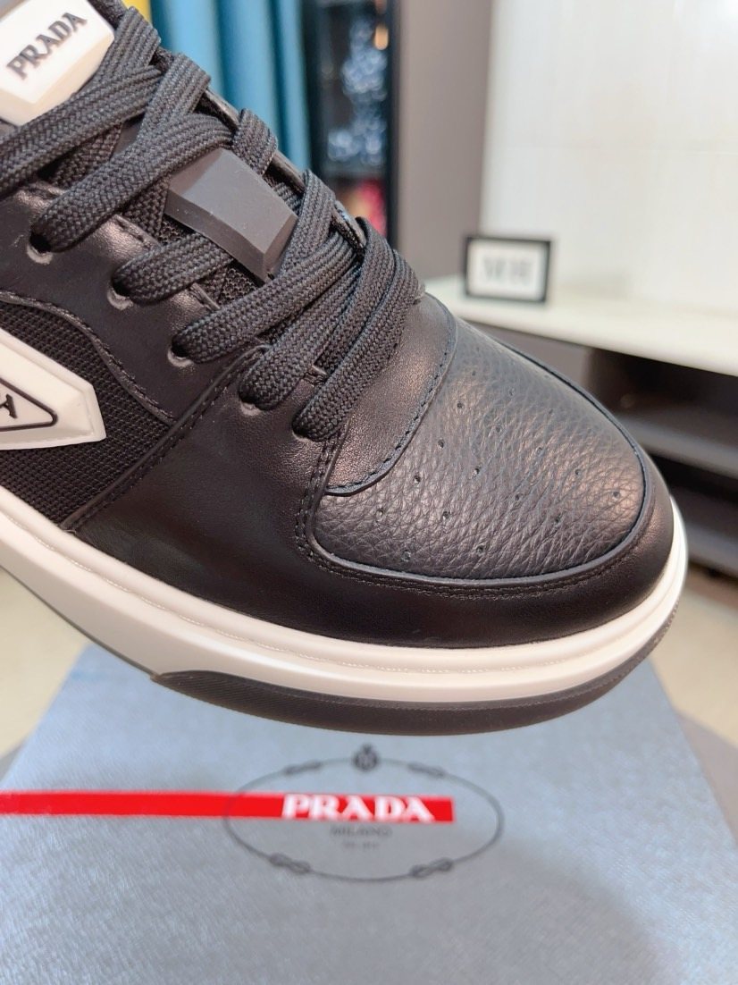 Prada Triangular Logo Sneakers — detail