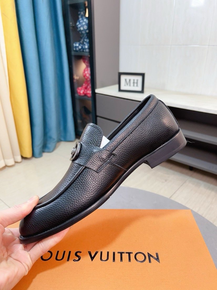 Louis Vuitton Textured Bit Loafers — side