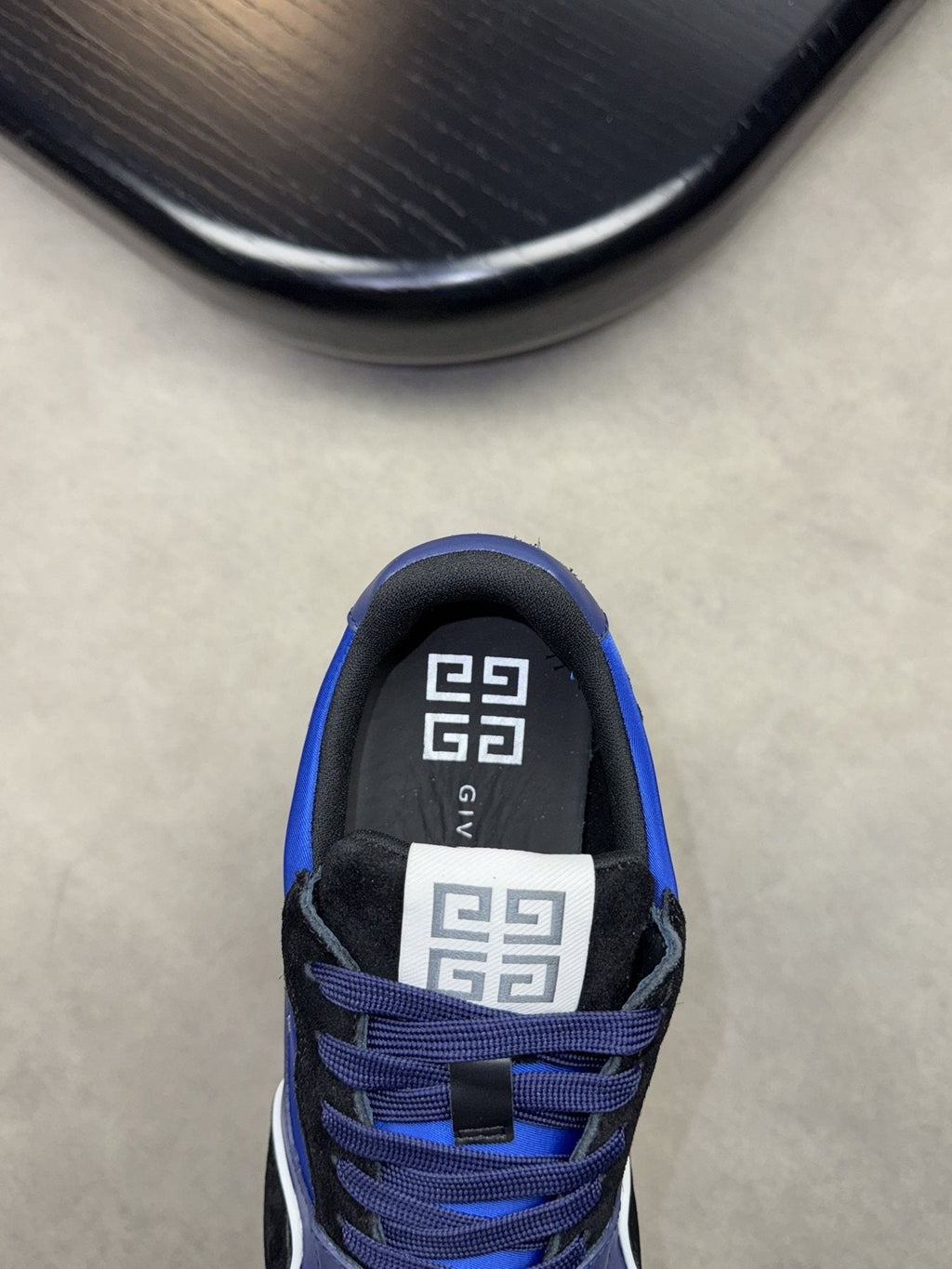 Givenchy Contrast-Trim Lace-Up Sneakers — detail