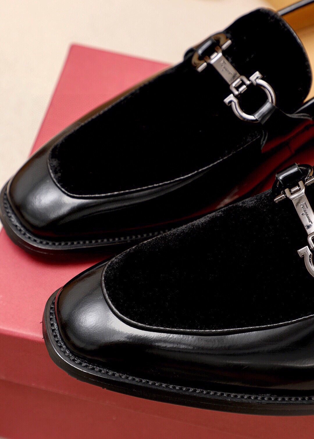 Ferragamo Metal Bit Loafers — detail