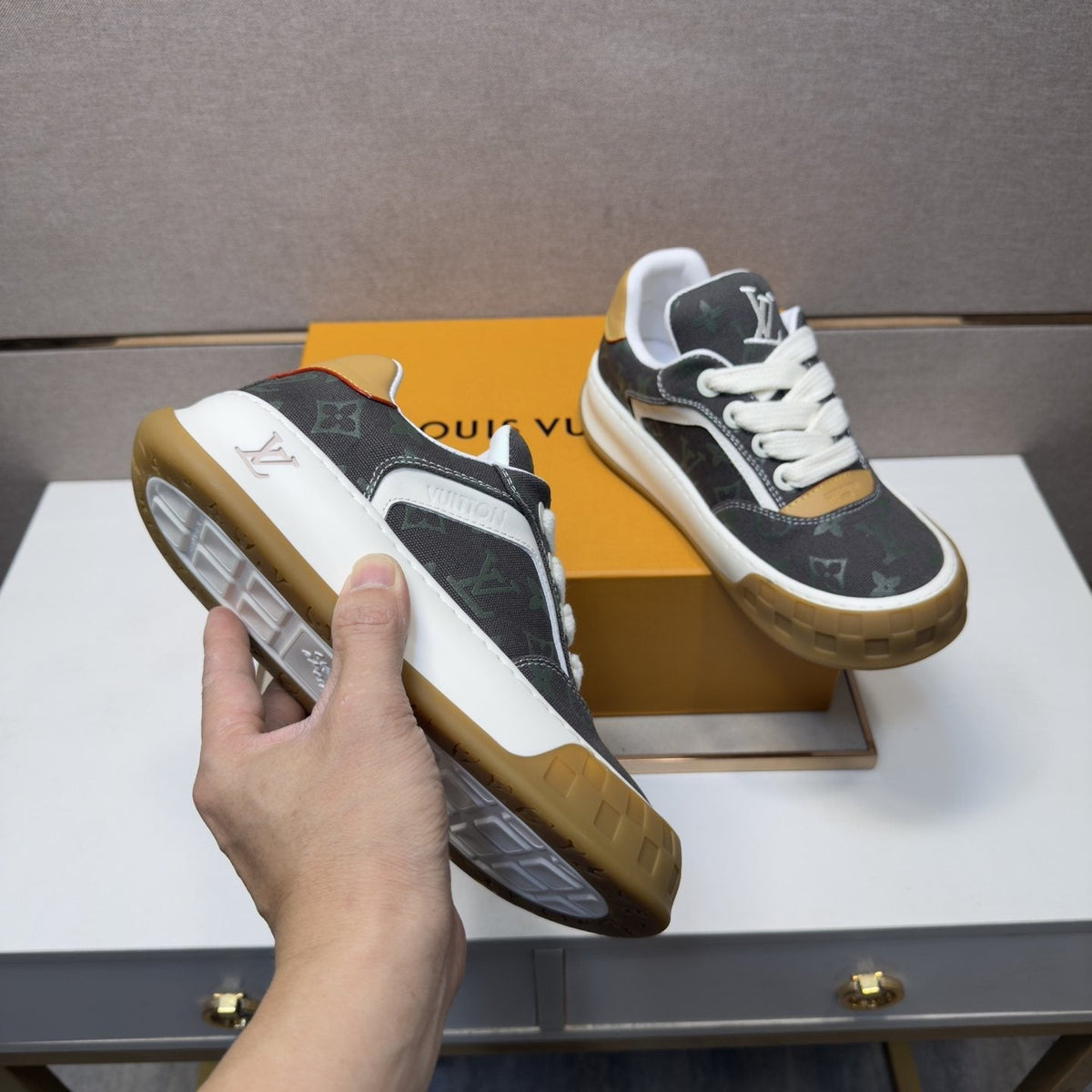 Louis Vuitton Patterned Low-Top Sneakers — model