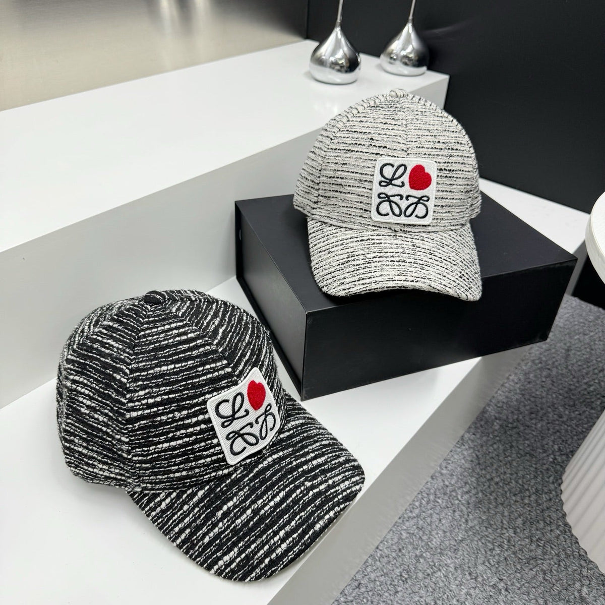 LOEWE Black & White Baseball Cap
