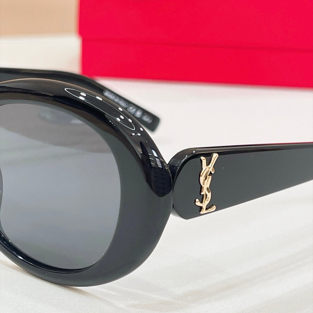 Saint Laurent Sunglasses – SL 812F