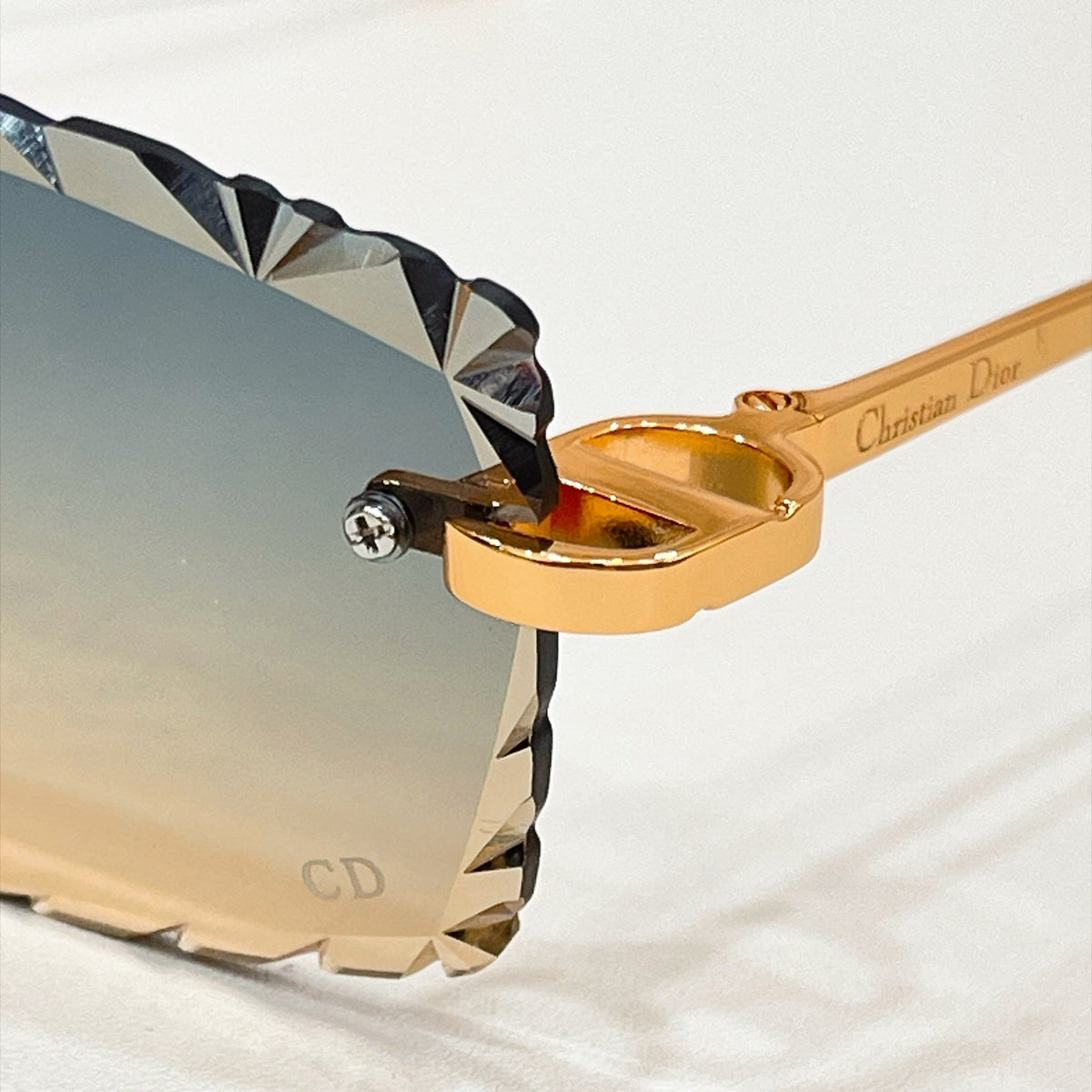 Dior Sunglasses – DSGTA56UCR