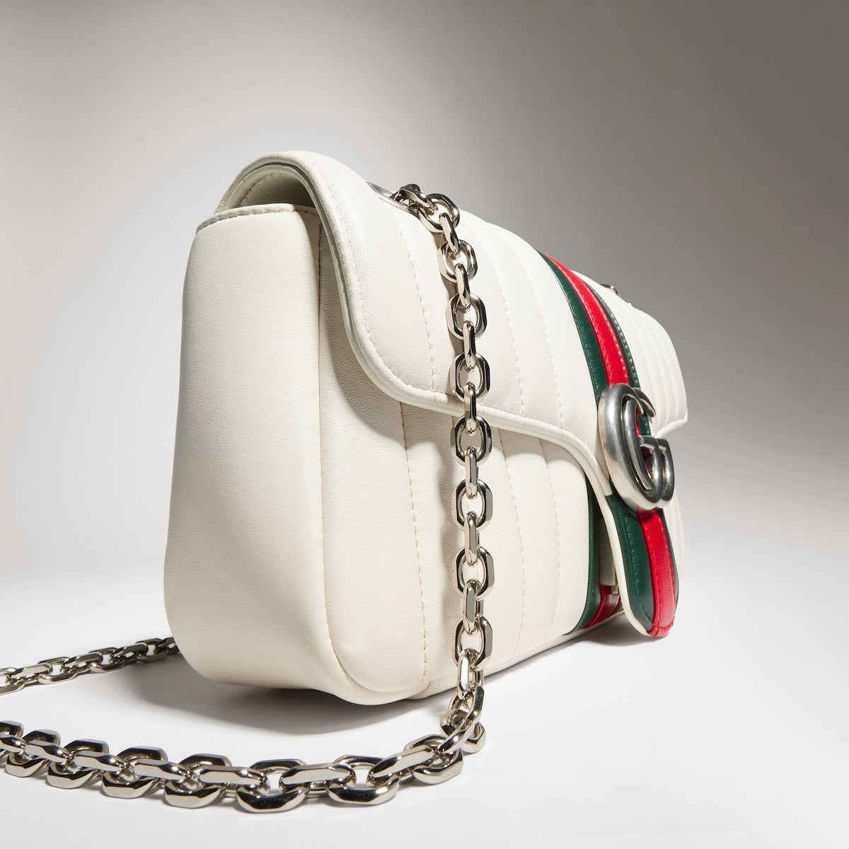 Gucci GG Marmont Shoulder Bag – A005XW