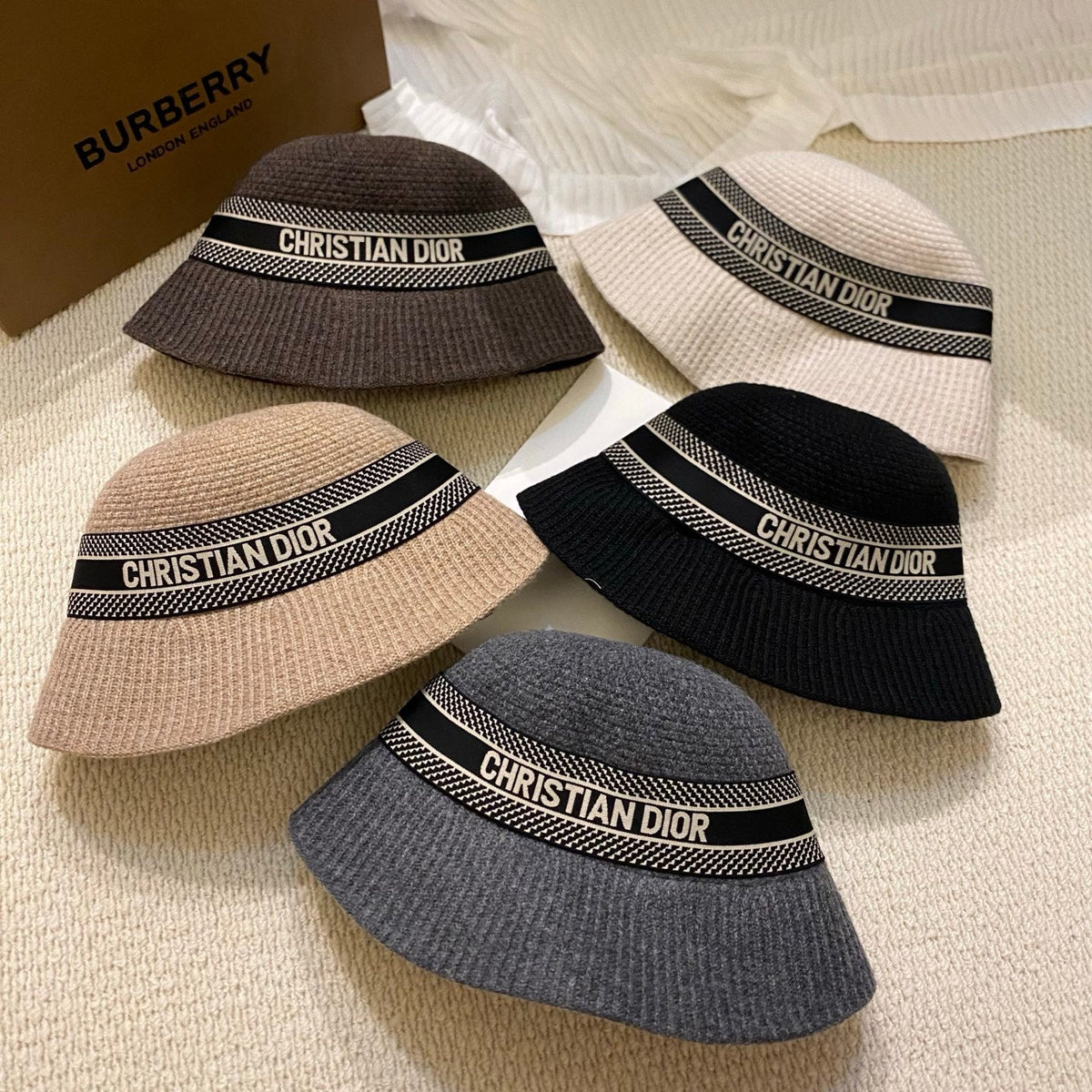 Dior Bucket Hat – Face-Flattering Style